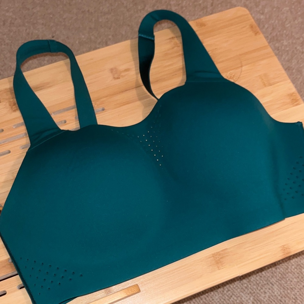 VSX Featherweight Max Sports Bra